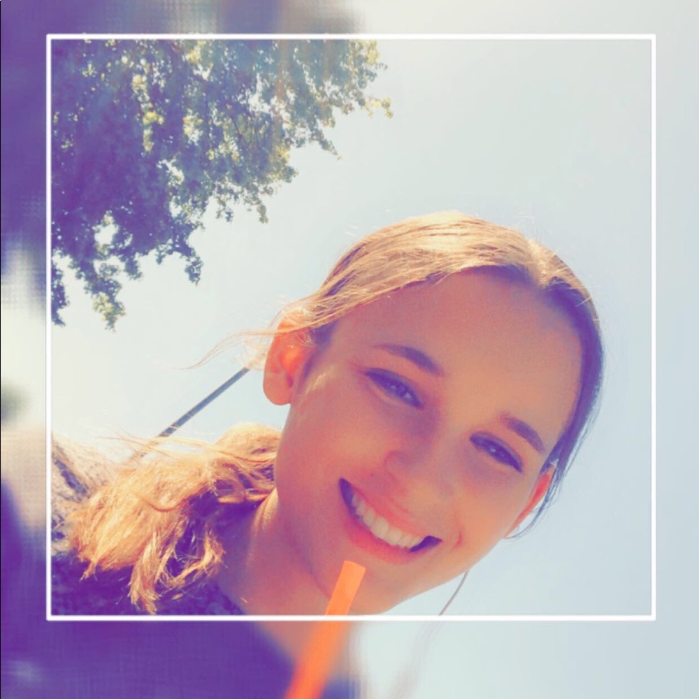 Meet your Posher, Alyssa